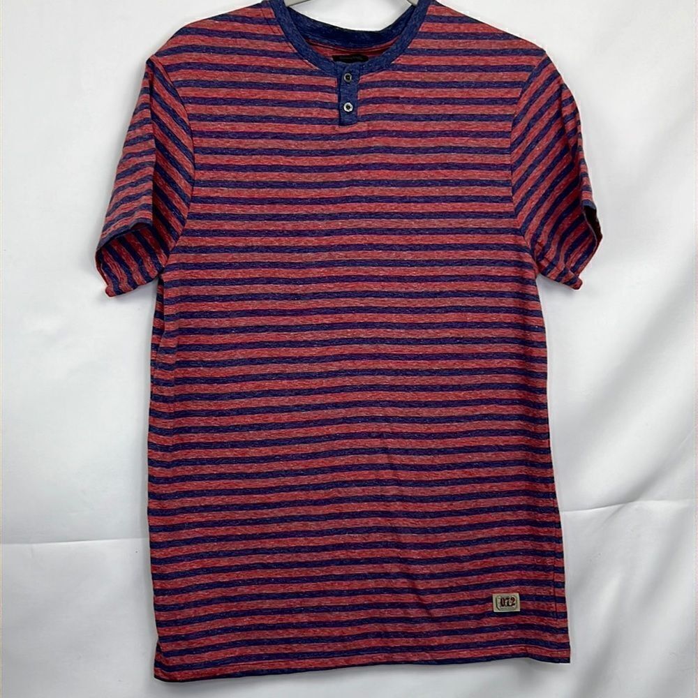 Buffalo David Bitton Red Blue striped Kirin shirt sleeve shirt size medium NWT